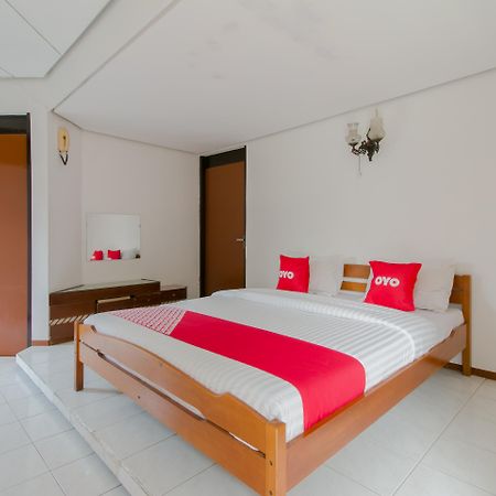 Oyo 1996 Koneng Hotel Cibodas Eksteriør billede