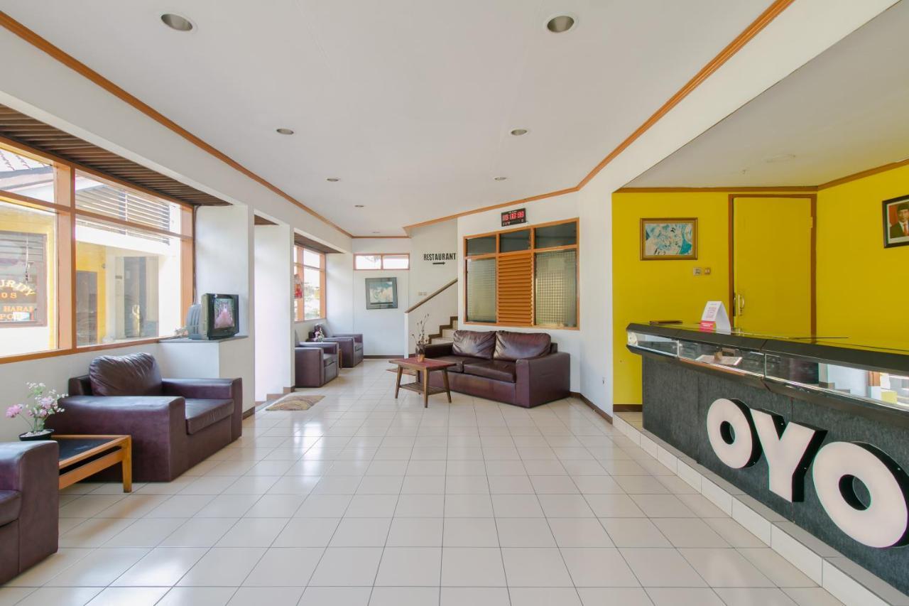 Oyo 1996 Koneng Hotel Cibodas Eksteriør billede