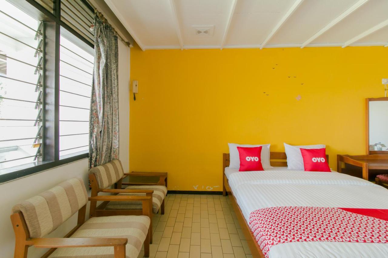 Oyo 1996 Koneng Hotel Cibodas Eksteriør billede